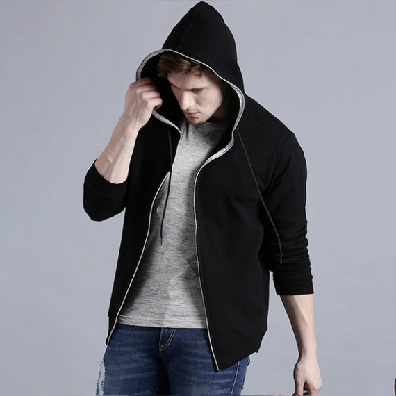 http://342977.6veg5luws.asia/products/men-black-solid-hooded-sweatshirt