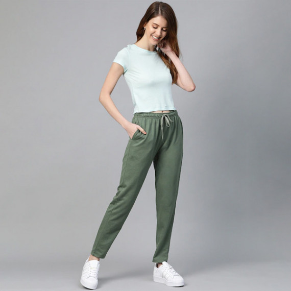 http://342977.6veg5luws.asia/products/women-black-solid-side-stripes-cropped-track-pants