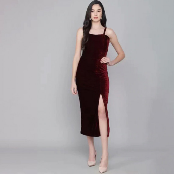 http://342977.6veg5luws.asia/products/maroon-velvet-sheath-midi-dress