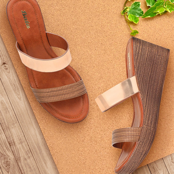 http://342977.6veg5luws.asia/products/women-brown-solid-wedges