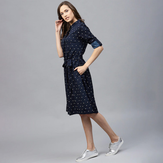 http://342977.6veg5luws.asia/products/navy-blue-polka-dots-printed-shirt-dress