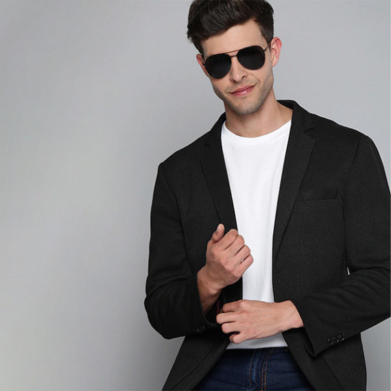 http://342977.6veg5luws.asia/products/men-black-textured-regular-fit-single-breasted-blazer