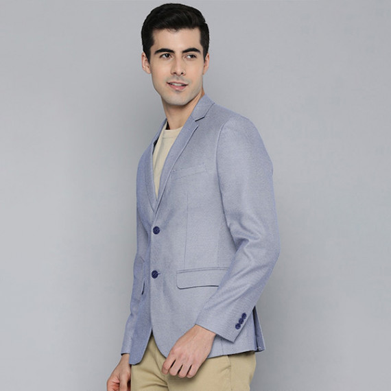 http://342977.6veg5luws.asia/products/men-blue-self-design-textured-regular-fit-smart-casual-blazer